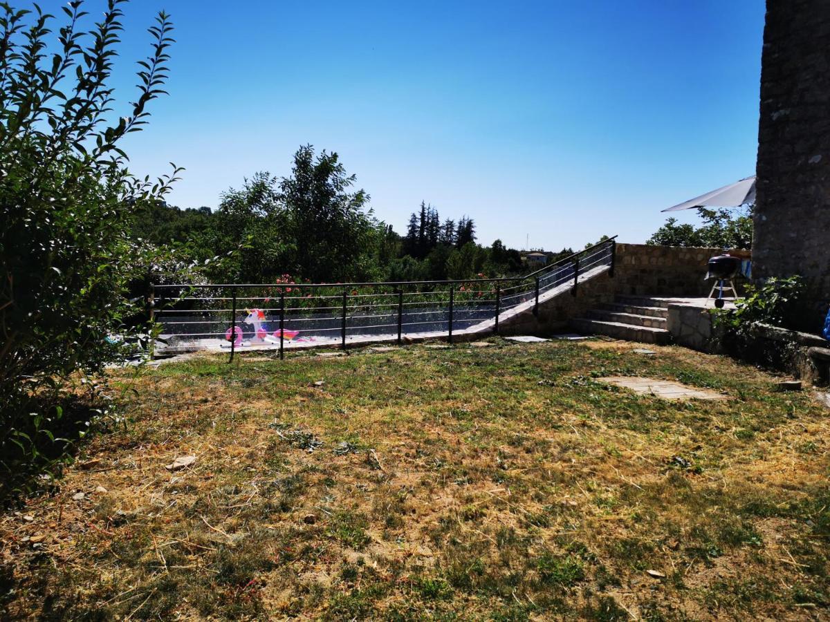 Magnifique gite en pierres 6 personnes avec piscine privee Ardeche plein sud Lablachère Extérieur photo